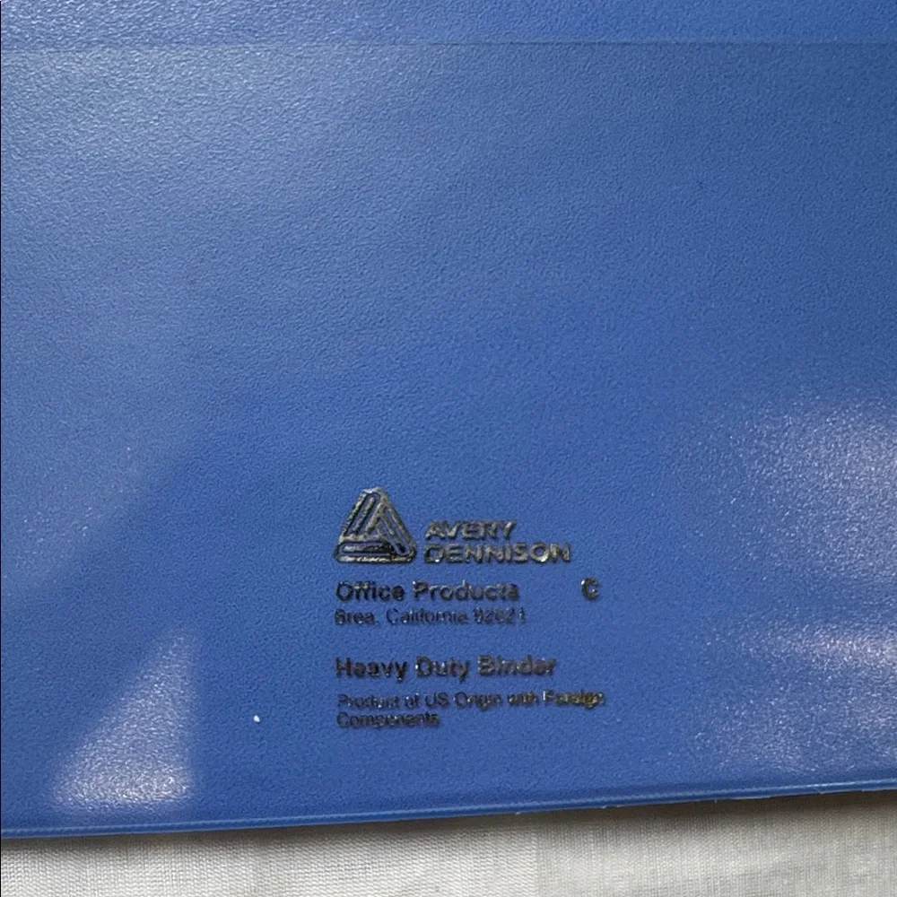 Avery Heavy Duty Binders in Green and Blue